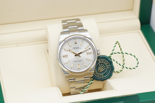 Rolex Oyster Perpetual 41 Silber 124300 Oyster Full-Set 2021 LC100