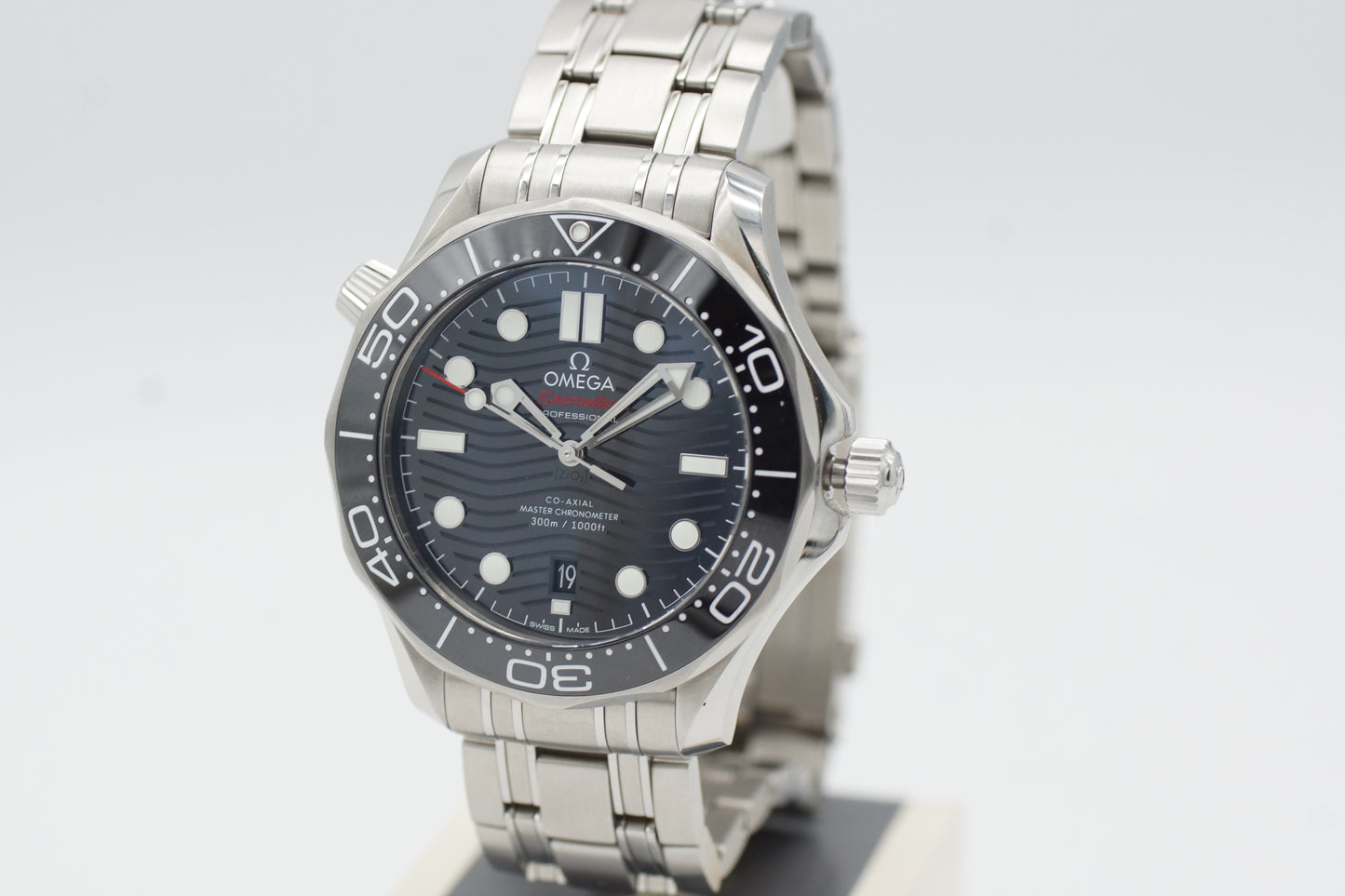 Omega Seamaster Diver 300M 210.30.42.20.01.001 Schwarz Full-Set 2021