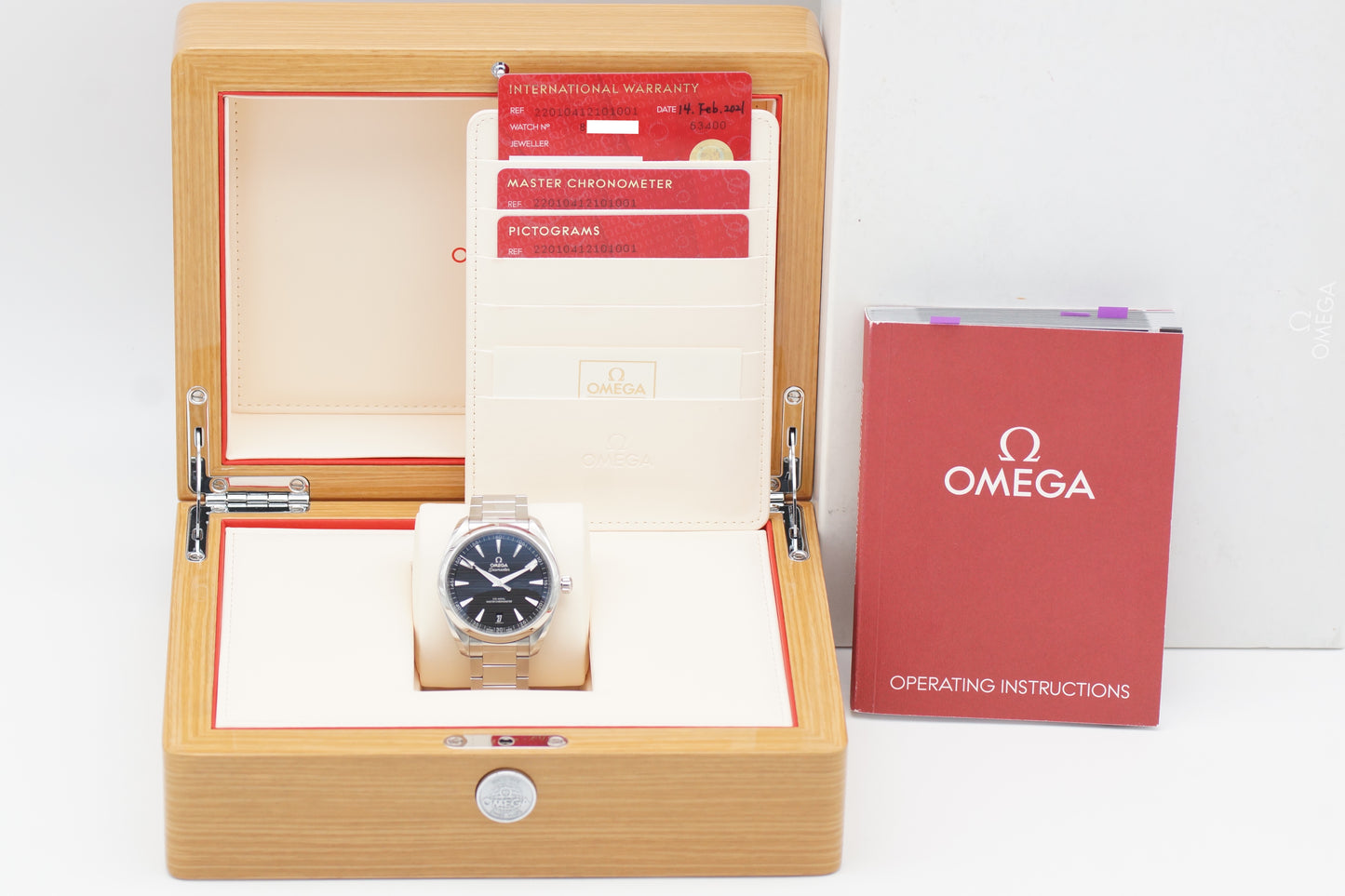 Omega Seamaster Aqua Terra 220.10.41.21.01.001 Schwarz Full-Set 2021