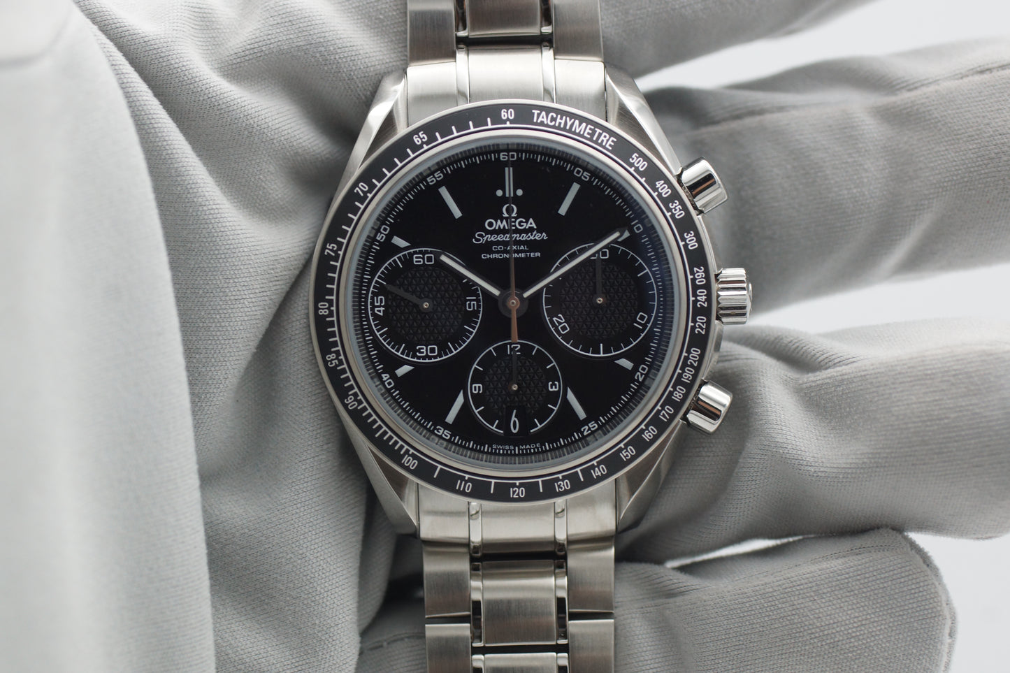 Omega Speedmaster Racing 326.30.40.50.01.001 Schwarz Full-Set 2023